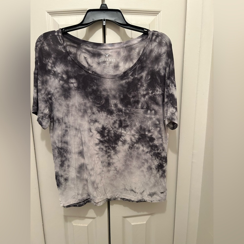 American Eagle outfitters T-shirt